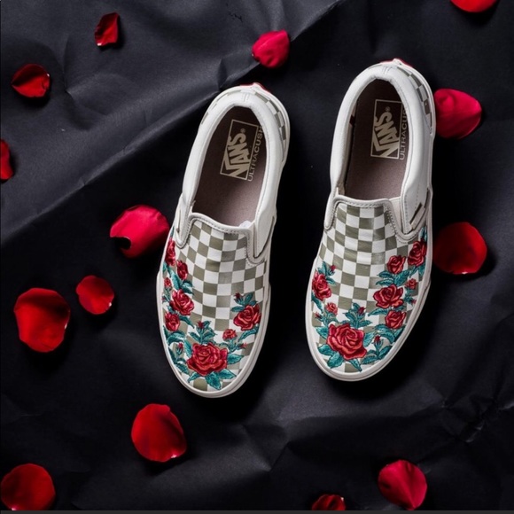 New vans slip on checked rose embroidery - Picture 2 of 6